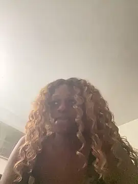 Snapshot of BlaqueBarbee chatting on 2, 6, 2026 BlaqueBarbee online show from 2, 6, 2026