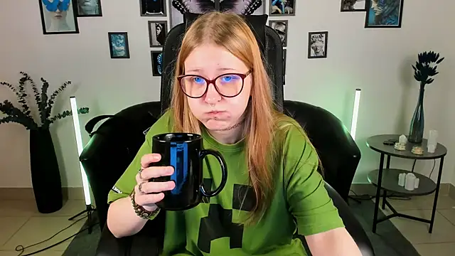 lanafitch online show from 4, 6, 2026