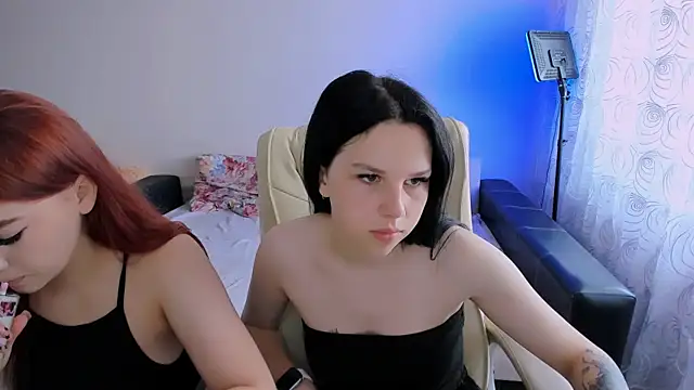 Snapshot of Adelina_xxx chatting on 25, 6, 2026 Adelina xxx online show from 25, 6, 2026