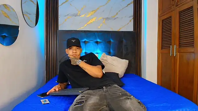 Snapshot of bick_jhonn chatting on 13, 5, 2026 bick jhonn online show from 13, 5, 2026