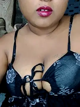 Snapshot of Rishwana77 chatting on 10, 7, 2026 Rishwana77 online show from 10, 7, 2026