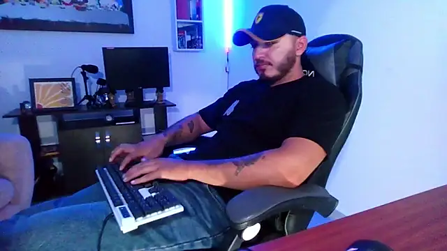 Snapshot of Thiago_420 chatting on 16, 5, 2026 Thiago 420 online show from 16, 5, 2026