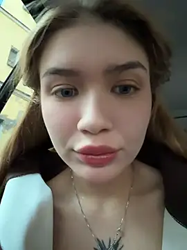 Snapshot of FlashTitsRoyal chatting on 8, 7, 2026 FlashTitsRoyal online show from 8, 7, 2026