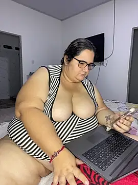 Snapshot of marianacooper1234 chatting on 27, 5, 2026 marianacooper1234 online show from 27, 5, 2026