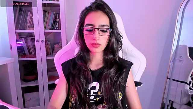 Snapshot of AgathaBlair chatting on 27, 5, 2026 AgathaBlair online show from 27, 5, 2026