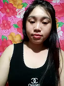 Snapshot of _YouAreMySunShine_ chatting on 13, 5, 2026 YouAreMySunShine online show from 13, 5, 2026