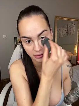 BabyyGirll  online show from 15, 6, 2026