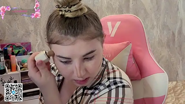 Snapshot of softiekitty chatting on 3, 7, 2026 softiekitty online show from 3, 7, 2026
