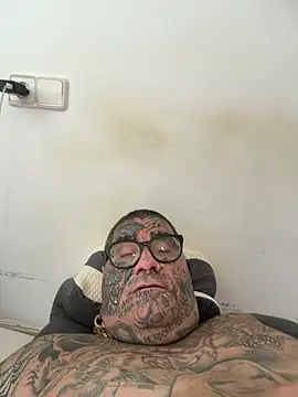 albertogg12 online show from 12, 7, 2026