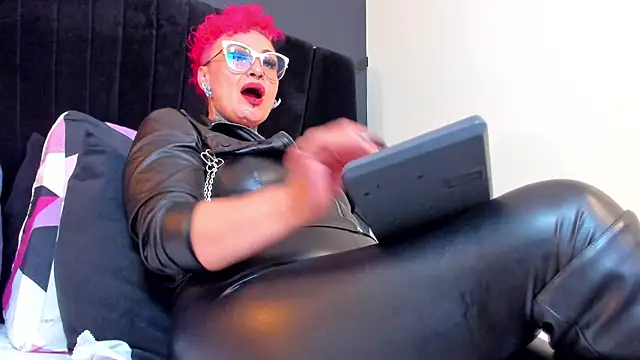 mistress sandy online show from 28, 6, 2026