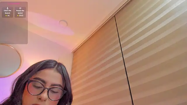 Snapshot of imsofia_dy chatting on 6, 6, 2026 imsofia dy online show from 6, 6, 2026