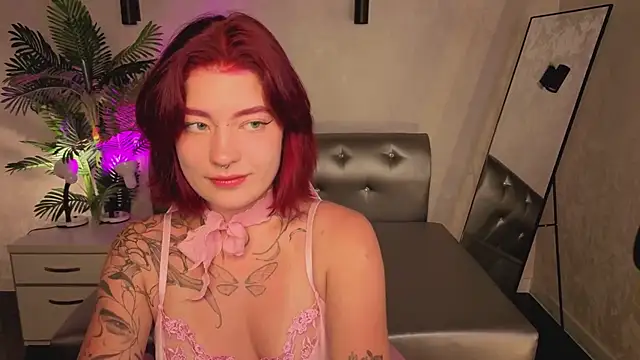 Nikki Gringer online show from 16, 6, 2026