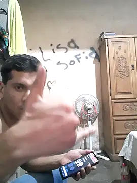 Snapshot of HuffishStammer chatting on 30, 7, 2026 HuffishStammer online show from 30, 7, 2026