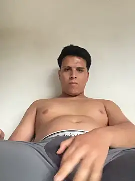 Snapshot of alexerdiego chatting on 8, 6, 2026 alexerdiego online show from 8, 6, 2026