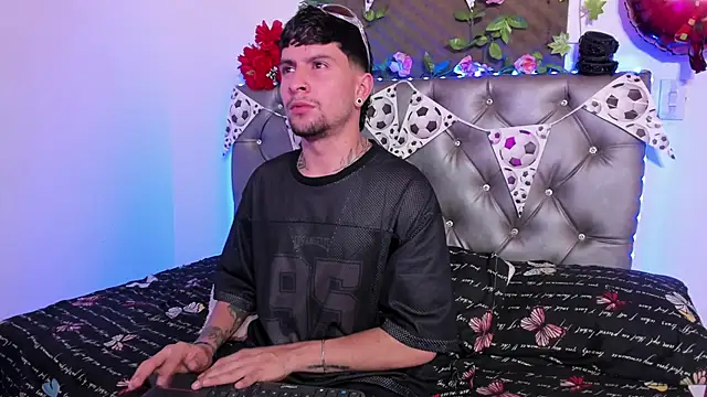Snapshot of StefanoBigCock chatting on 30, 6, 2026 StefanoBigCock online show from 30, 6, 2026