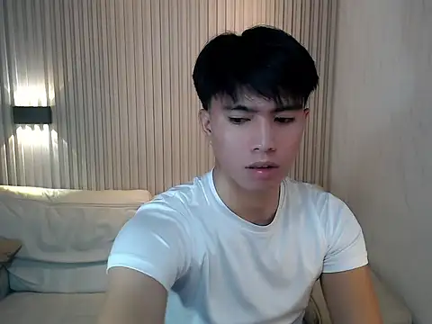 Snapshot of horny_jamesxx chatting on 8, 7, 2026 horny jamesxx online show from 8, 7, 2026