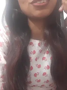 Snapshot of sexy_rubina89 chatting on 1, 6, 2026 sexy rubina89 online show from 1, 6, 2026