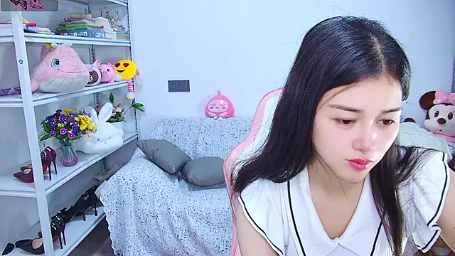 QinQin-888 online show from 14, 6, 2026