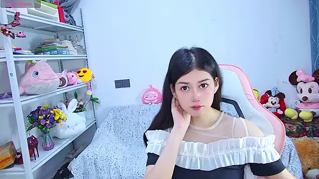 QinQin-888 online show from 17, 6, 2026