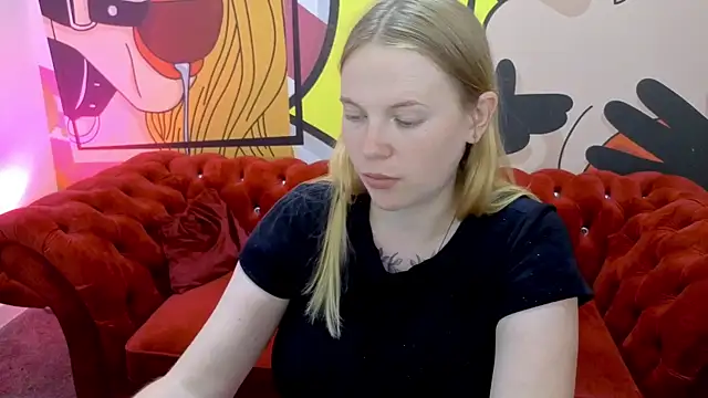Snapshot of NikkyReyyy chatting on 8, 7, 2026 NikkyReyyy online show from 8, 7, 2026