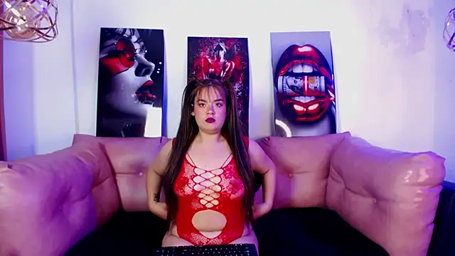 Snapshot of nikkinovacs chatting on 19, 5, 2026 nikkinovacs online show from 19, 5, 2026