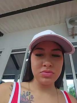 Snapshot of Luisa_Madrid chatting on 29, 6, 2026 Luisa Madrid online show from 29, 6, 2026