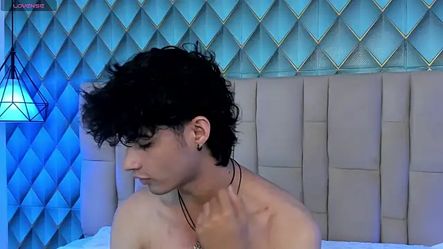 Snapshot of Sofia-Ethan chatting on 27, 5, 2026 Sofia-Ethan online show from 27, 5, 2026