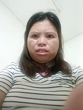 Snapshot of -Yeyi- chatting on 3, 6, 2026 -Yeyi- online show from 3, 6, 2026