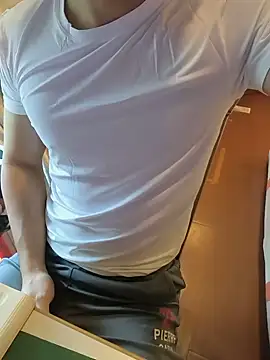 Snapshot of HungasiancockTW chatting on 27, 7, 2026 HungasiancockTW online show from 27, 7, 2026