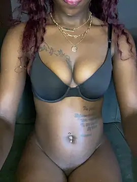 Snapshot of blue_ivy2200 chatting on 6, 6, 2026 blue ivy2200 online show from 6, 6, 2026