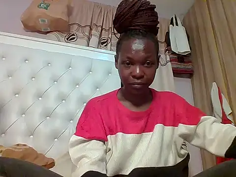 sweetlunah online show from 15, 5, 2026