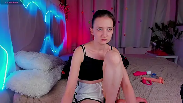 Snapshot of SummerLilaa chatting on 22, 6, 2026 SummerLilaa online show from 22, 6, 2026