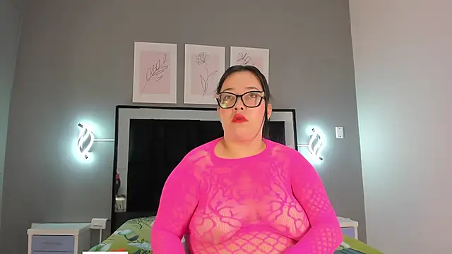 Snapshot of zoe_curvyy chatting on 1, 6, 2026 zoe curvyy online show from 1, 6, 2026