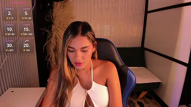 Snapshot of SophieWatson_ chatting on 19, 6, 2026 SophieWatson online show from 19, 6, 2026