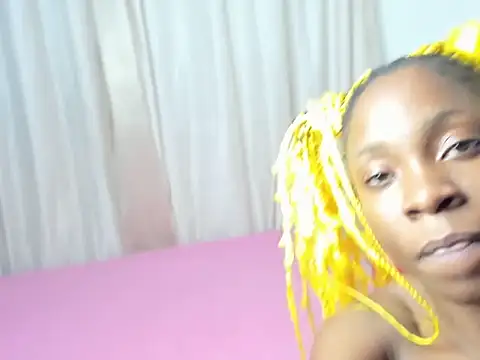 pixie tease online show from 19, 5, 2026
