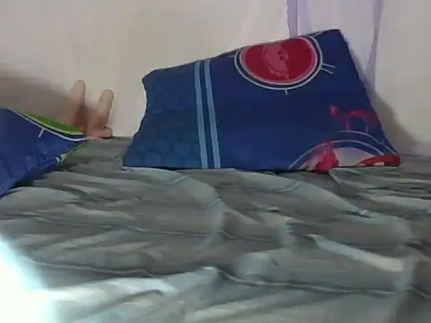 Snapshot of Queen_Zuri chatting on 15, 7, 2026 Queen Zuri online show from 15, 7, 2026