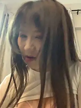 Snapshot of A-lanlan chatting on 18, 5, 2026 A-lanlan online show from 18, 5, 2026