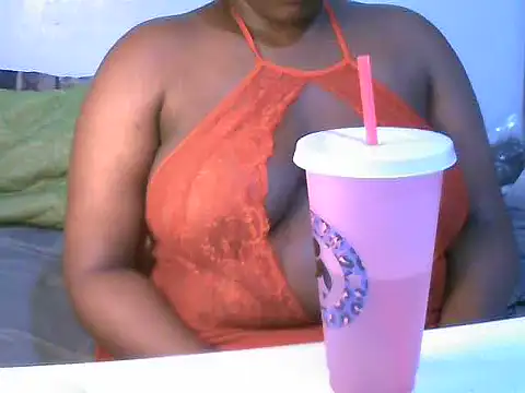 Snapshot of cumming-queen chatting on 8, 7, 2026 cumming-queen online show from 8, 7, 2026