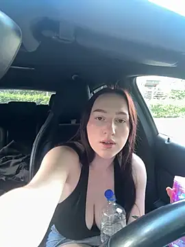 DoloresXO online show from 5, 6, 2026