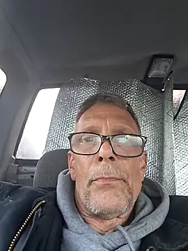 Snapshot of truckdawg2023 chatting on 16, 5, 2026 truckdawg2023 online show from 16, 5, 2026