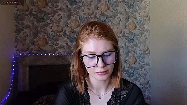 Juli Ginger online show from 25, 6, 2026