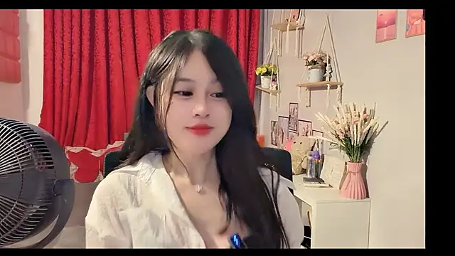 Snapshot of Bee-Cherry chatting on 1, 7, 2026 Bee-Cherry online show from 1, 7, 2026