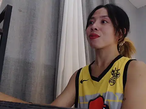 Snapshot of Super_Hot_BunnyXX chatting on 6, 6, 2026 Super Hot BunnyXX online show from 6, 6, 2026