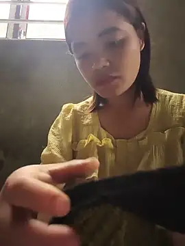 Snapshot of Emma-sin chatting on 4, 6, 2026 Emma-sin online show from 4, 6, 2026