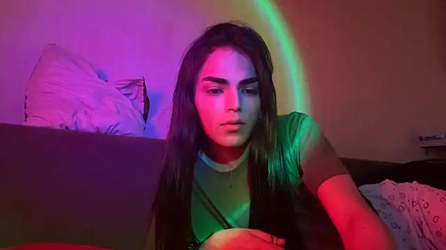 Snapshot of MarlyJess chatting on 11, 6, 2026 MarlyJess online show from 11, 6, 2026