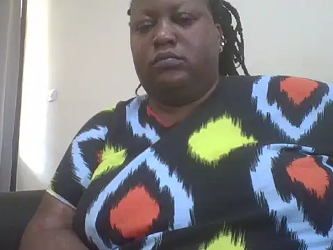 Snapshot of fat_ebonyqueen chatting on 7, 6, 2026 fat ebonyqueen online show from 7, 6, 2026