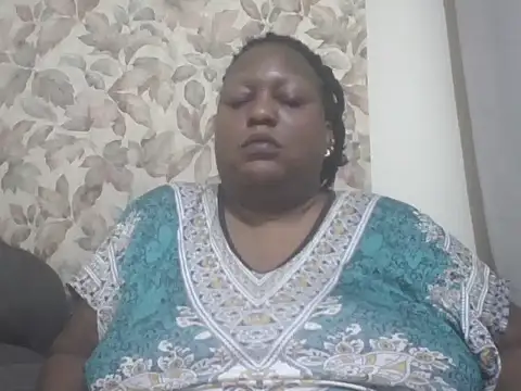 Snapshot of fat_ebonyqueen chatting on 20, 6, 2026 fat ebonyqueen online show from 20, 6, 2026