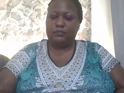 Snapshot of fat_ebonyqueen chatting on 22, 6, 2026 fat ebonyqueen online show from 22, 6, 2026