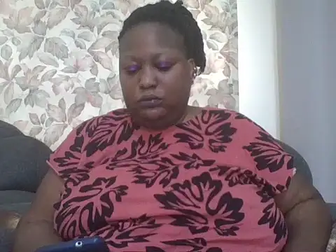 Snapshot of fat_ebonyqueen chatting on 25, 6, 2026 fat ebonyqueen online show from 25, 6, 2026