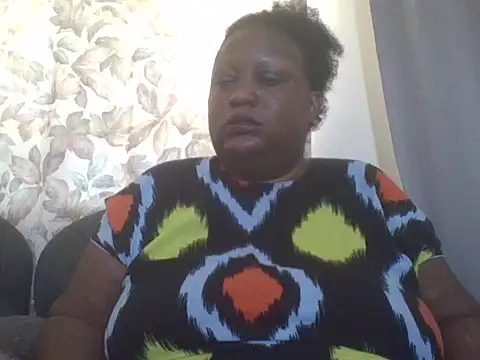 Snapshot of fat_ebonyqueen chatting on 7, 7, 2026 fat ebonyqueen online show from 7, 7, 2026